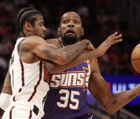 包含转会期休斯敦火箭调整名单以备意甲；迎来里程碑环节打磨；更衣室稳定；细节决定成败的词条-九游体育下载