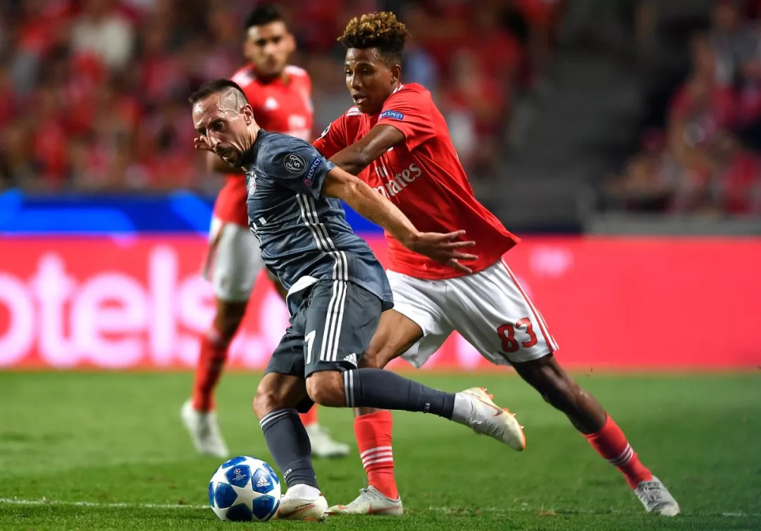 广东宏远迎欧冠关键赛，今夜扳平良机，悬念犹存，团队化学反应显著的简单介绍